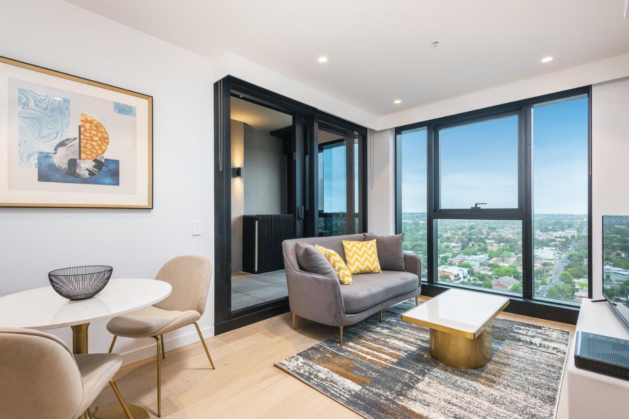 Sky One Apartments By Cllix Box Hill Exterior photo
